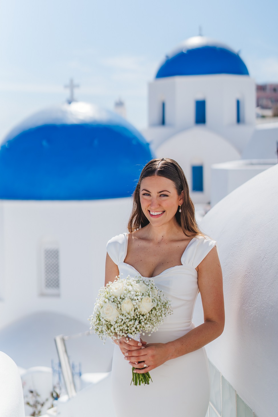 bouquets-elopement-wedding-in-santorini-greece